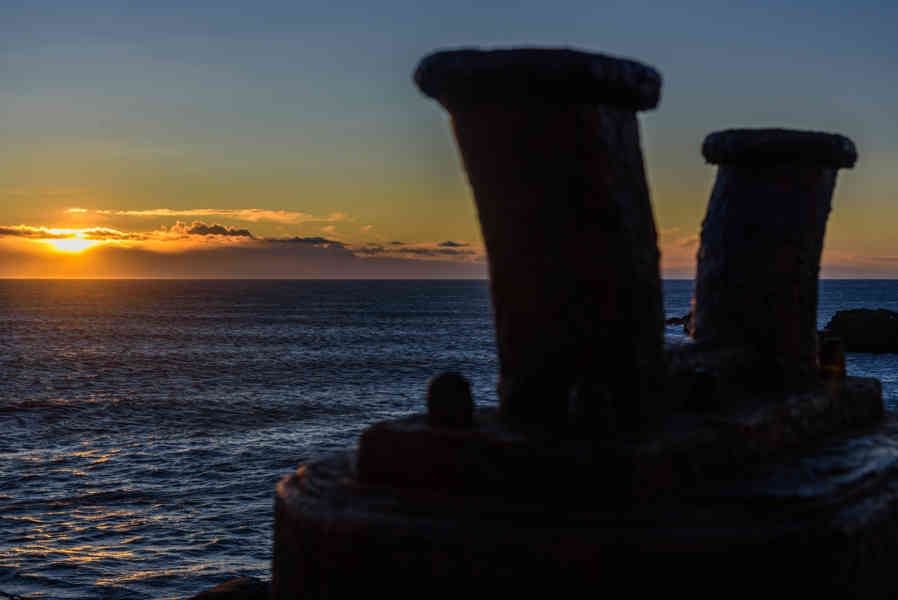 Islandia 122 - reserva natural de Dyrhólaey - acantilados de Dyrhólaey - amanecer.jpg